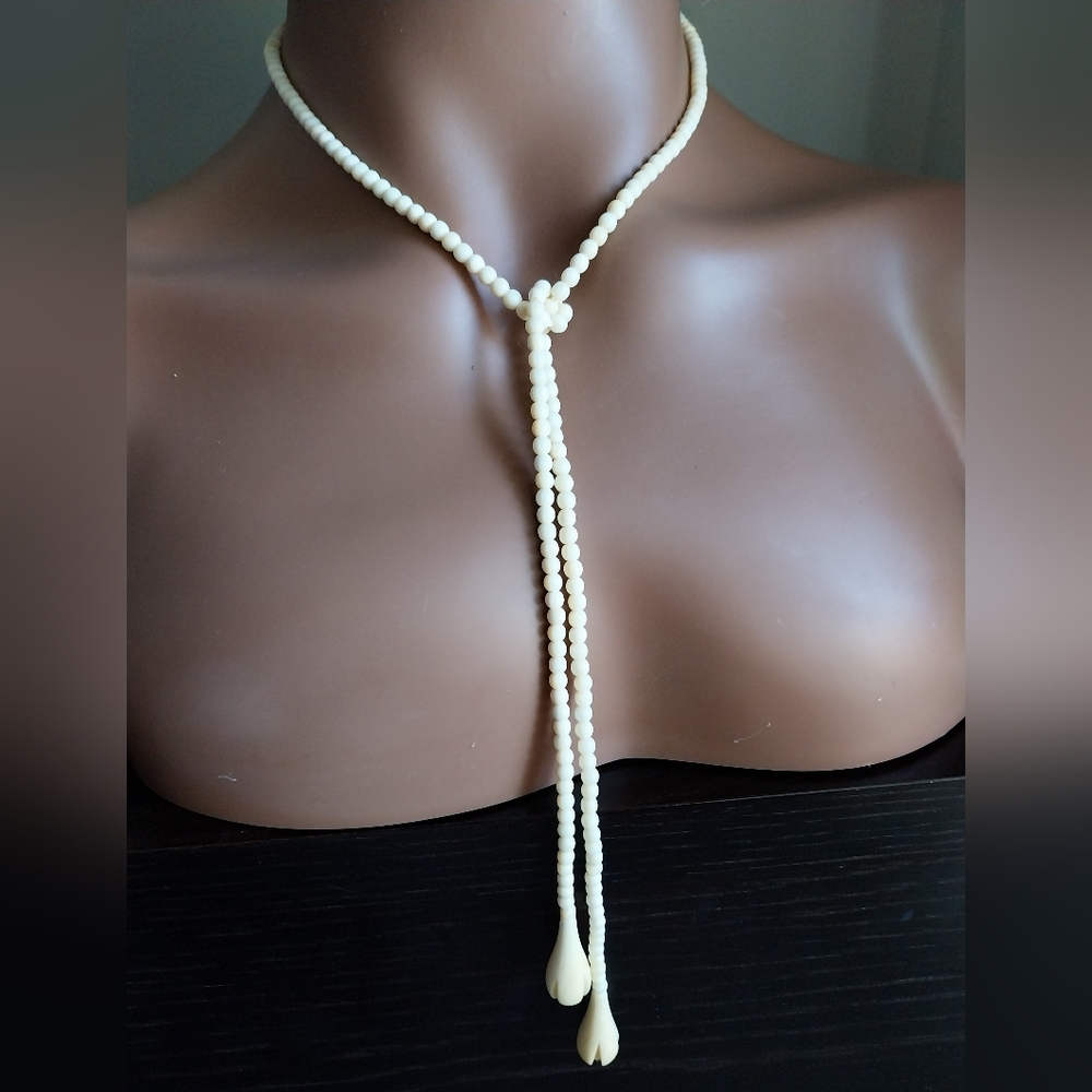 Vintage Cream Beaded Necklace